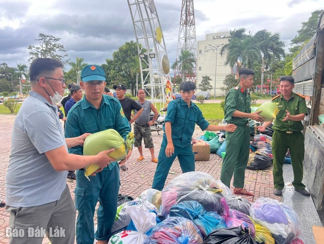 transporte de bienes esenciales para apoyar a las personas en las comunas orientales