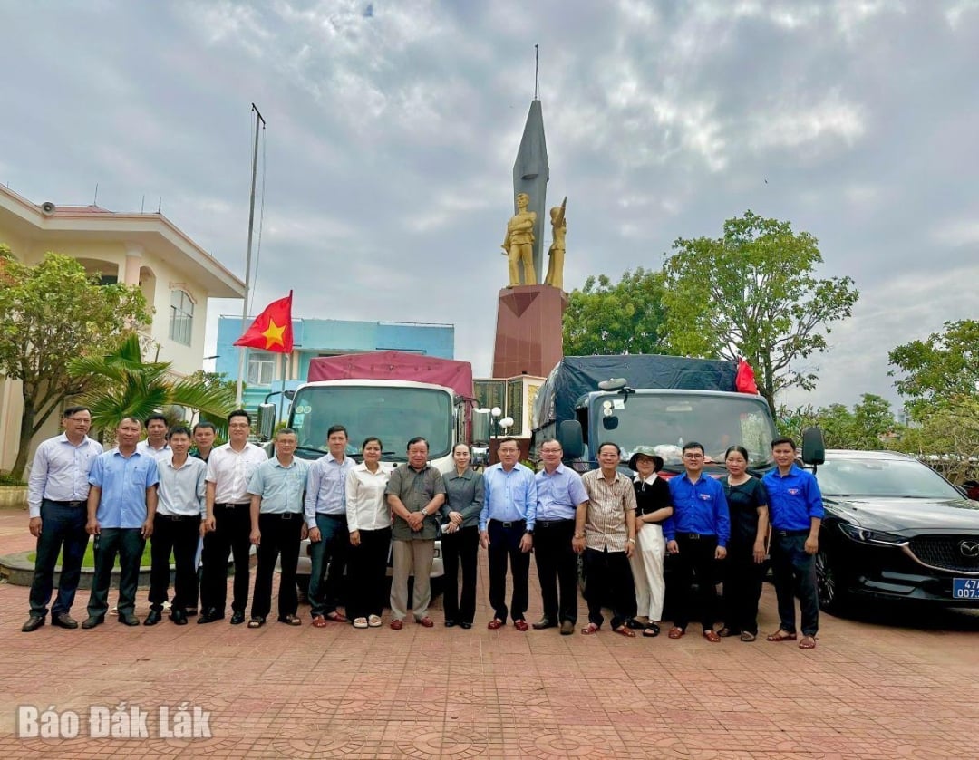 រថយន្ត​ក្រុង​សប្បុរសធម៌​របស់​ឃុំ​អៀ​វែរ មាន​វត្តមាន​នៅ​សង្កាត់​ចំនួន​២ គឺ​ឃុំ​ហូវ​ហៀប និង​