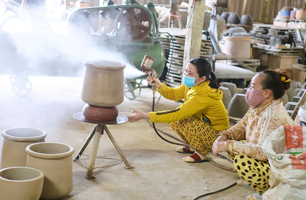 Αποτελεσματική εφαρμογή έργων βιομηχανικής προώθησης για την υποστήριξη των επιχειρήσεων και των αγροτικών βιομηχανικών εγκαταστάσεων στην εφαρμογή τεχνικών εξελίξεων στην παραγωγή.