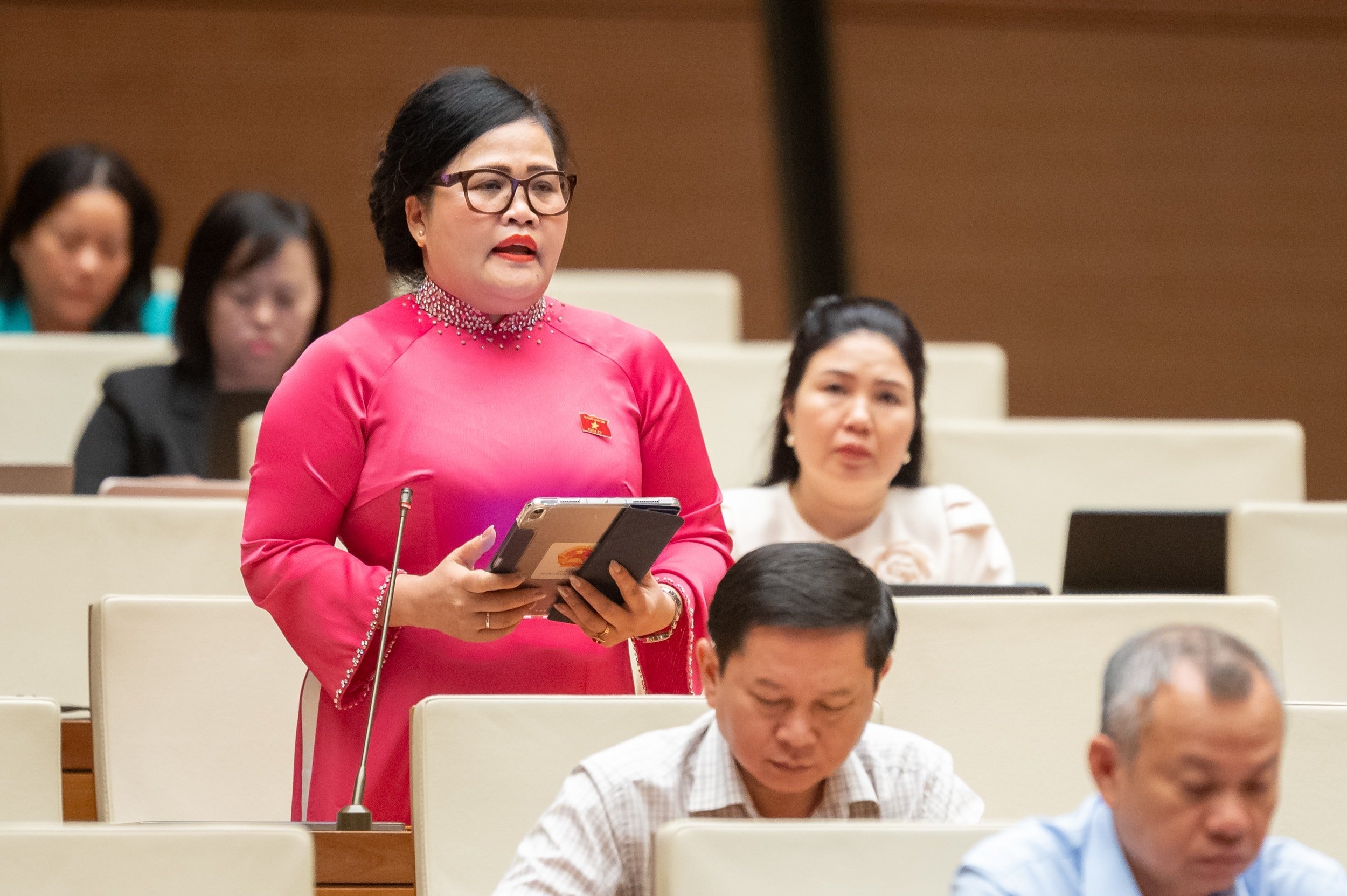 नेशनल असेंबली प्रतिनिधि गुयेन थी सू (ह्यू शहर)