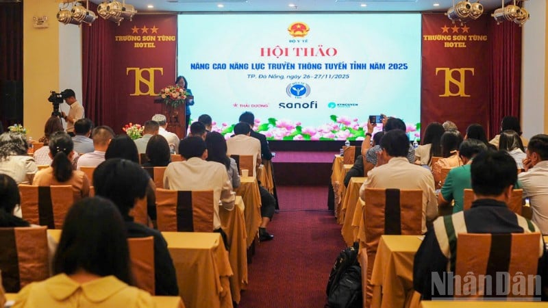 ទិដ្ឋភាពសន្និសីទ។