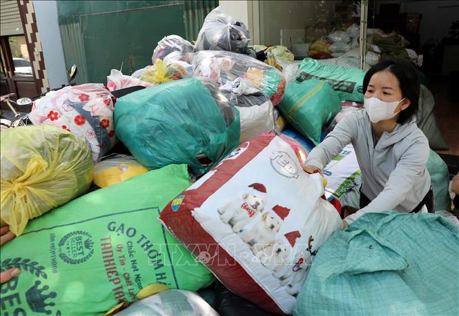 ຄຳບັນຍາຍຮູບພາບ