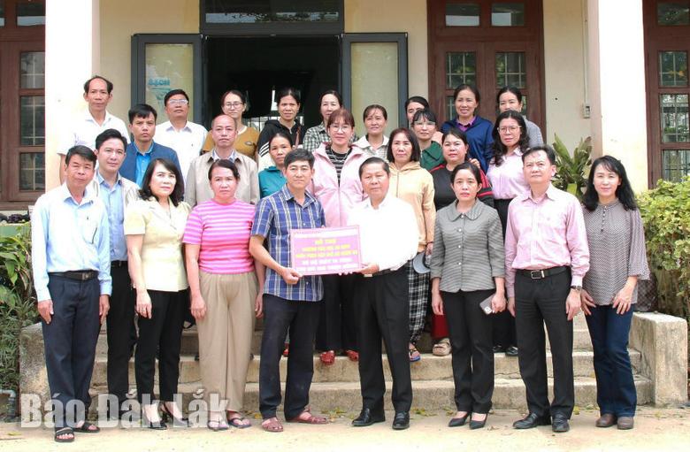 Заступник міністра освіти та навчання Ле Тан Зунг