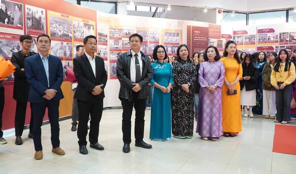 ការតាំងពិព័រណ៍ប្រធានបទ 