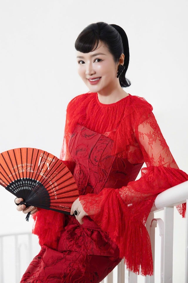 Hoa hậu Đền Hùng Giáng My đọ sắc bên cựu người mẫu Thủy Hương - Ảnh 9.