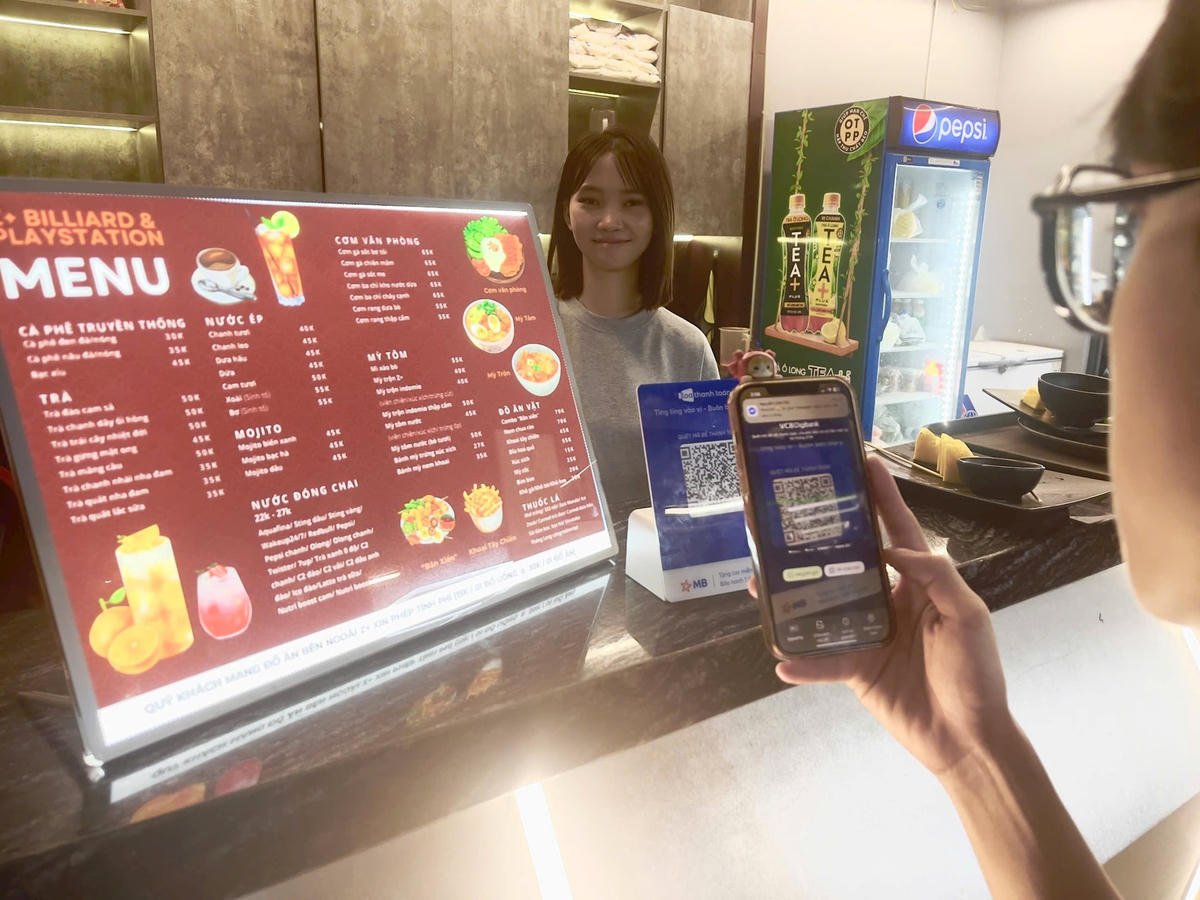 Firmy a obchody nemohou jít proti trendu digitální transformace. Foto: Quang Vinh