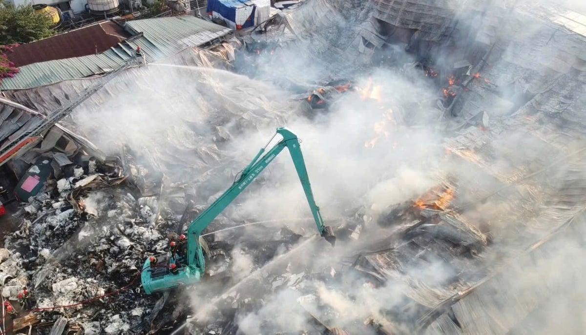 Ước tính thiệt hại ban đầu khoảng 8,5 tỷ đồng. Ảnh: LA.