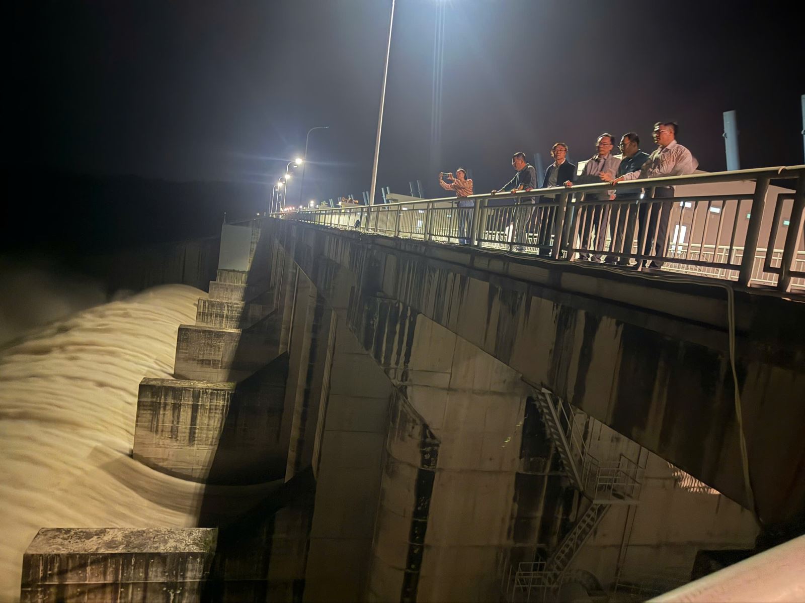 ចំណងជើងរូបថត