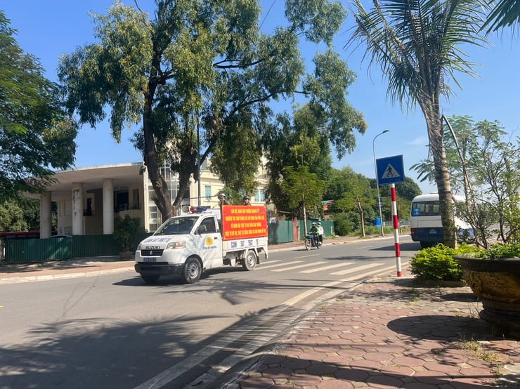 Phường Hoàng Liệt: Chấm dứt tình trạng tập trung câu cá, xả rác tại hồ Linh Đàm- Ảnh 1.