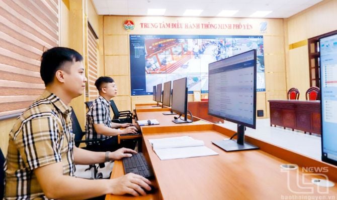 Ứng dụng chuyển đổi số, Trung tâm Điều hành thông minh (IOC) TP. Phổ Yên, có khả năng giám sát và phân tích, đánh giá các lĩnh vực kinh tế - xã hội trên địa bàn thành phố. Ảnh: Báo Thái Nguyên.
