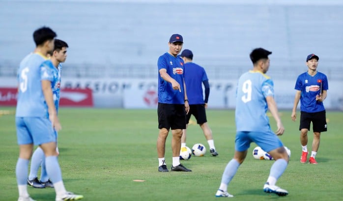 U22 Việt Nam tăng cường rèn đấu pháp chiến thuật - Ảnh 1.