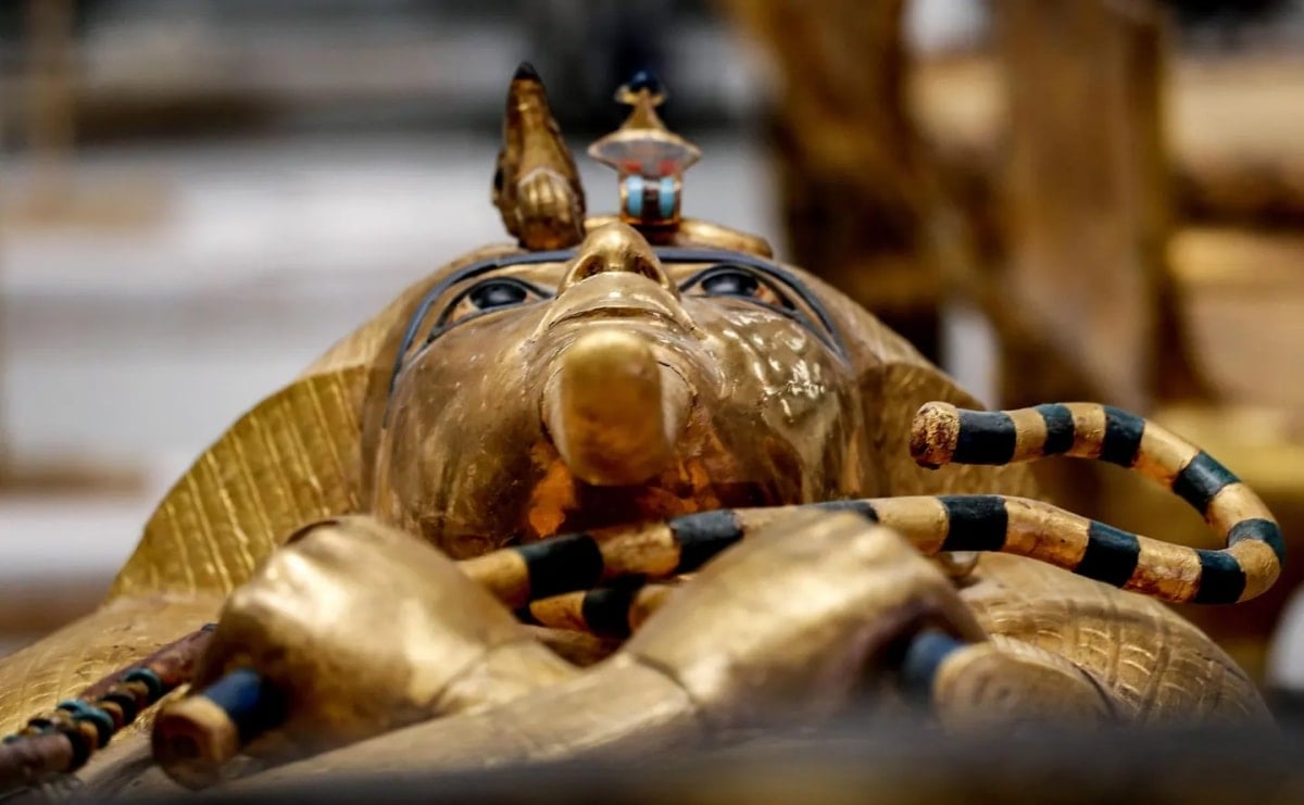 Le cercueil doré de Toutankhamon.