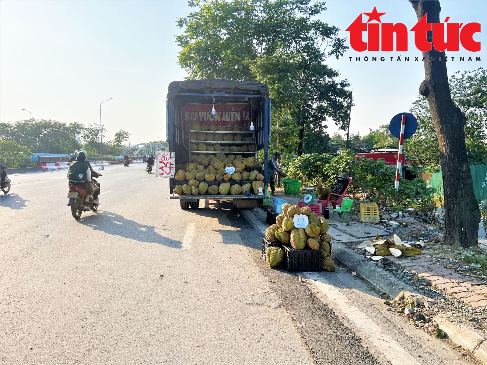 ចំណងជើងរូបថត