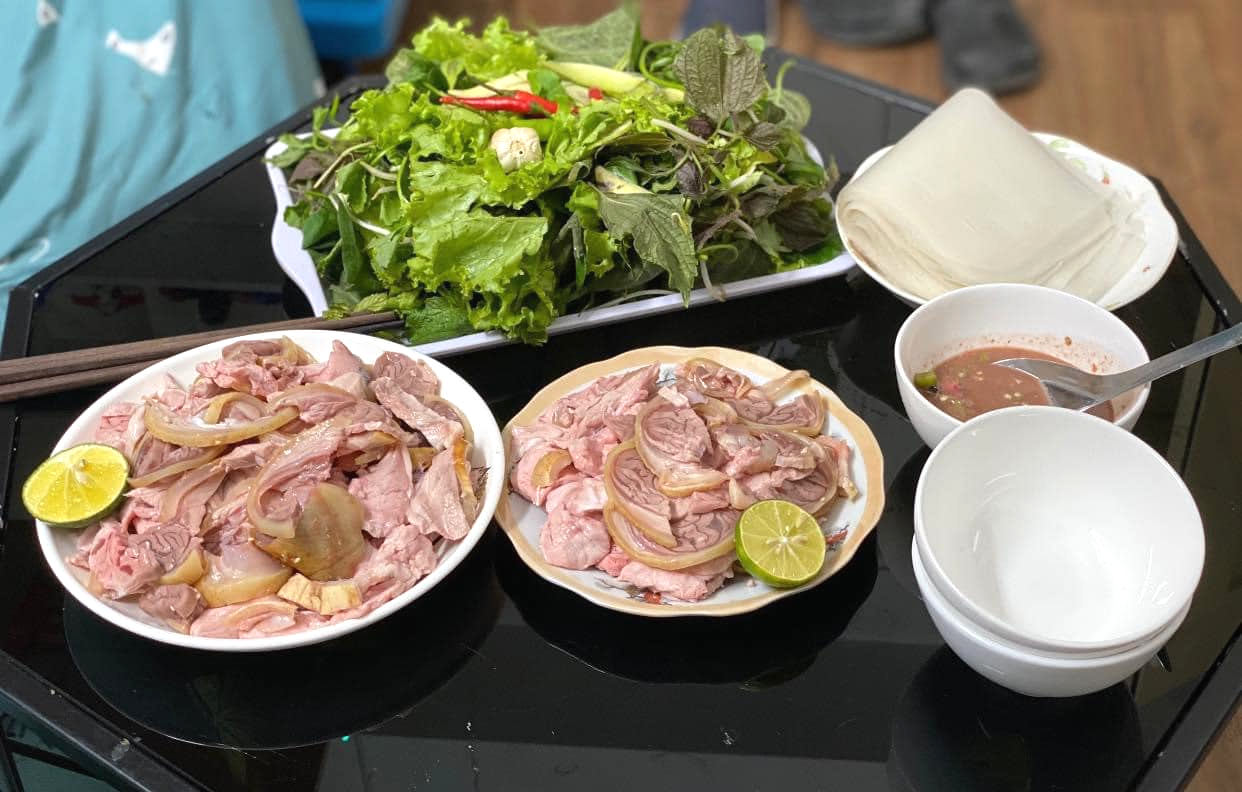 Grilled veal Cau Mong Hoang Oanh 0.png