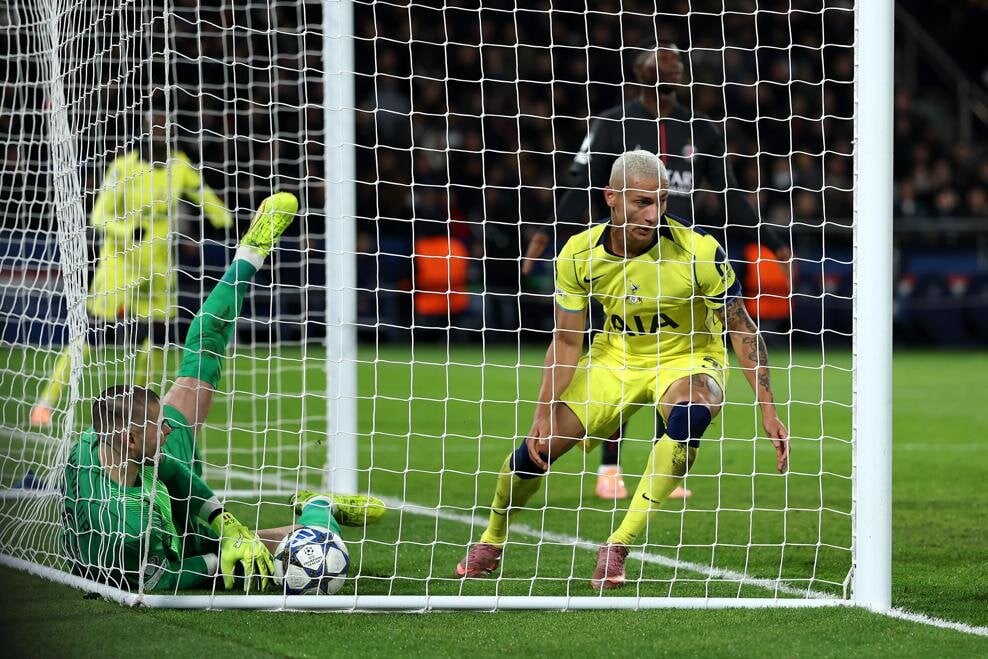 ایڈیٹوریل_uefa_com پیرس_سینٹ جرمین_وی_ٹوٹنہم_ہاٹسپور_ _uefa_champions_league_2025_26_league_phase_md5 (2).jpg