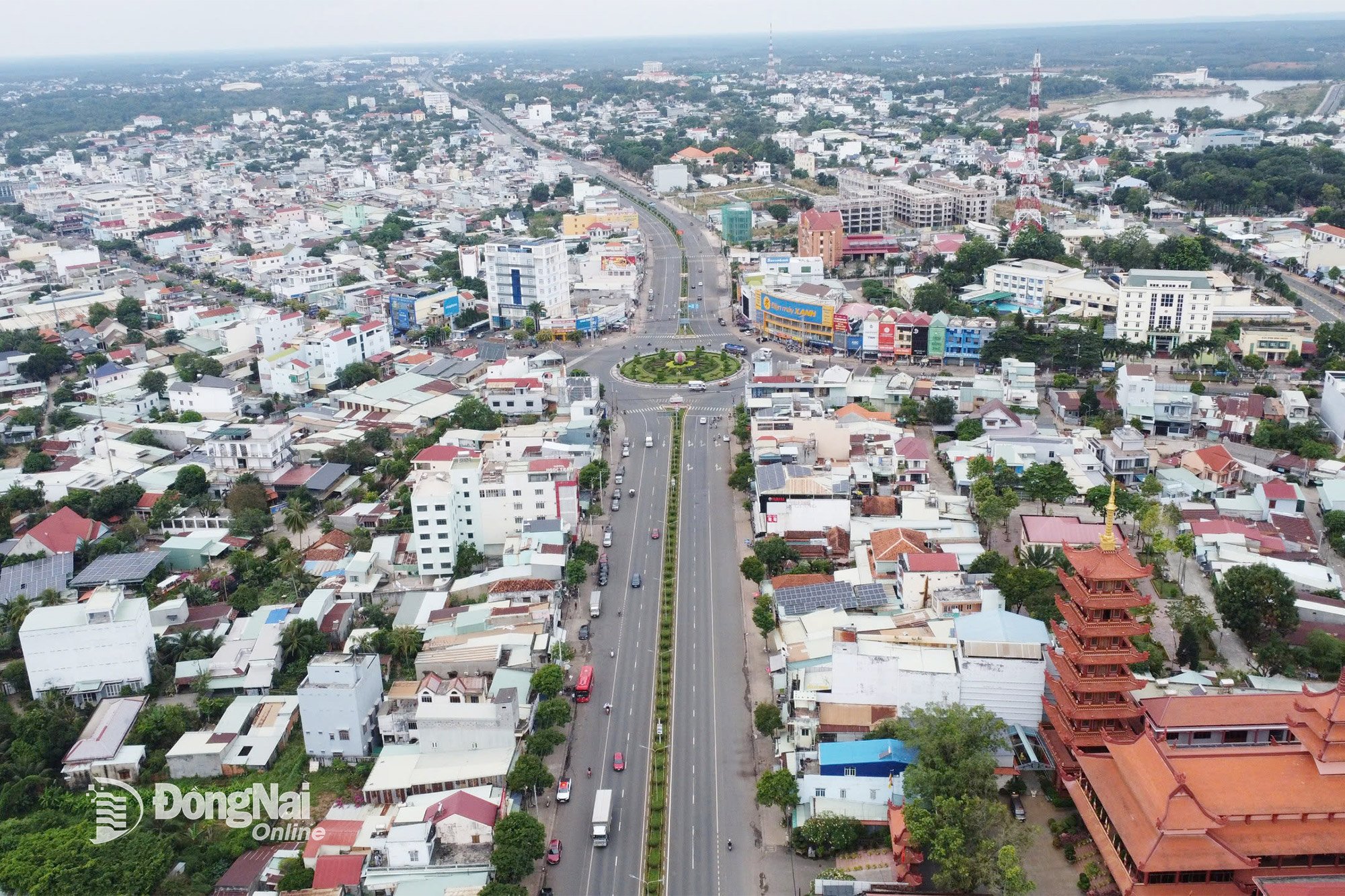 פינה של צומת Dong Xoai (מחלקת Binh Phuoc, מחוז Dong Nai). צילום: Hoang Loc
