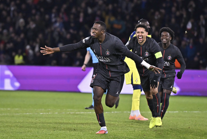Il Tottenham non è riuscito a vendicare la sconfitta in Supercoppa, il PSG ha vinto il Clásico con 8 gol - Foto 5.