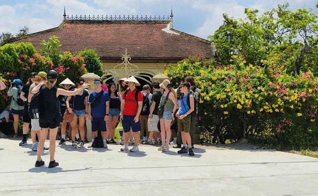 با سفر به دونگ تاپ، روستای گل سا دک و روستای باستانی دونگ هوا هیپ را به خاطر بسپارید - عکس ۴.