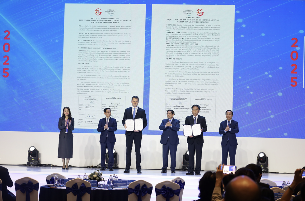 Premier rozmawia z dyrektorem Światowego Forum Ekonomicznego, 60 minut na omówienie strategii dla Wietnamu - 3