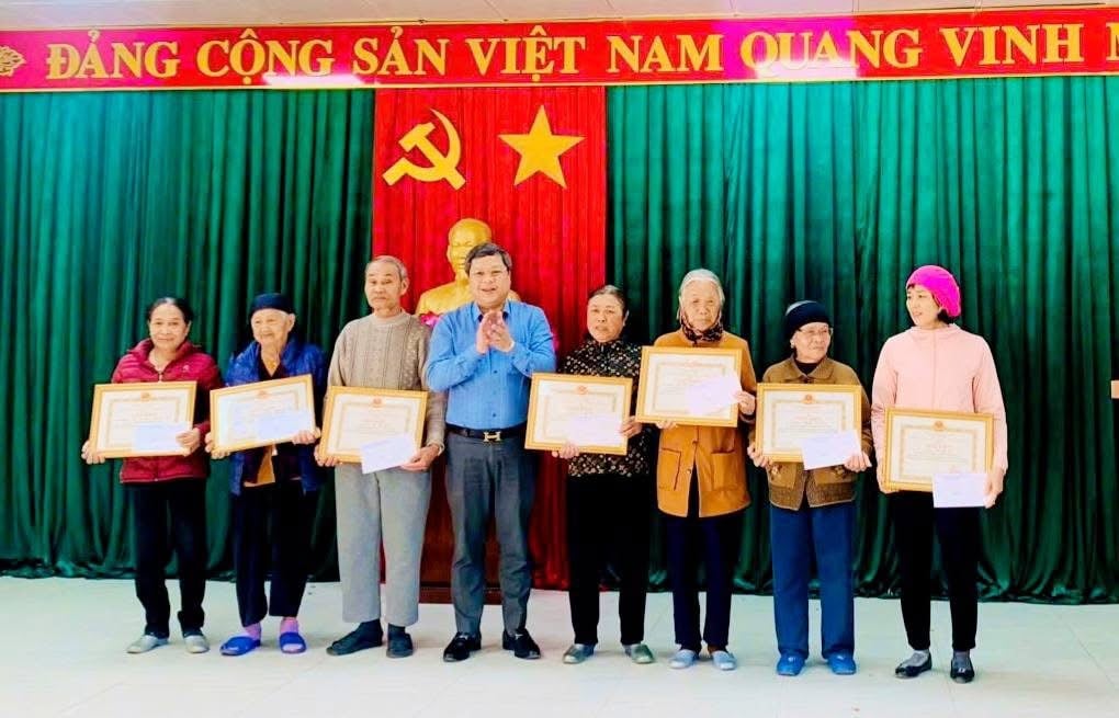 phuong-viet-hung-100-ho-dan-dong-thuan-hanoi-hanoi-mat-ban-da-du-quoc-phong-2.jpg