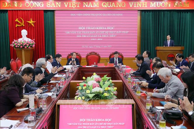 Légende de la photo