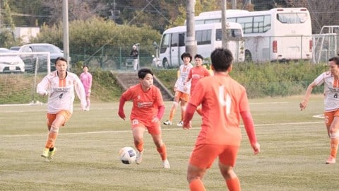वियतनाम की महिला टीम ने जापान की प्रशिक्षण यात्रा में पहला मैच जीता।