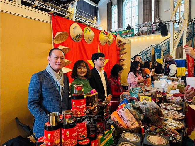 ຄຳບັນຍາຍຮູບພາບ