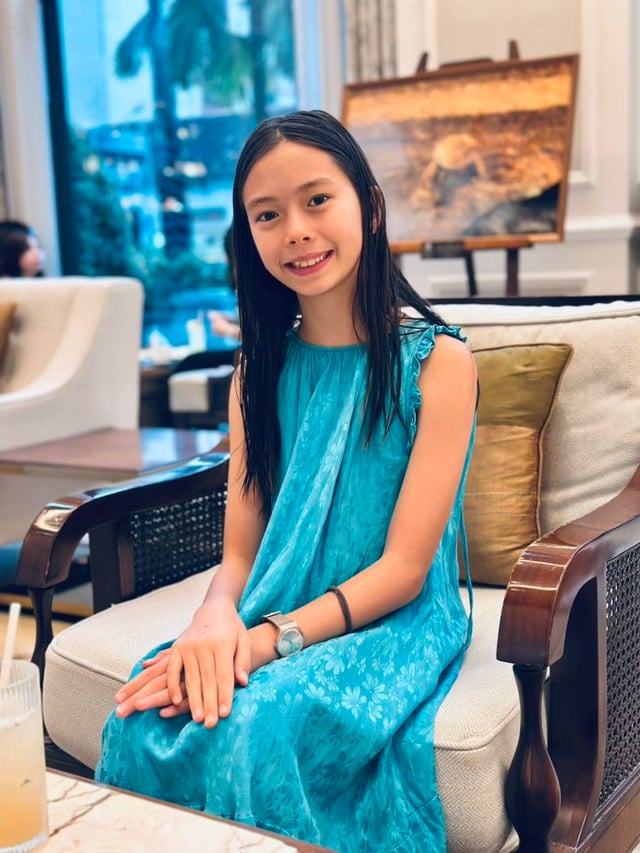 11 tuổi con gái Đoan Trang diện áo dài gây sốt - Ảnh 5.