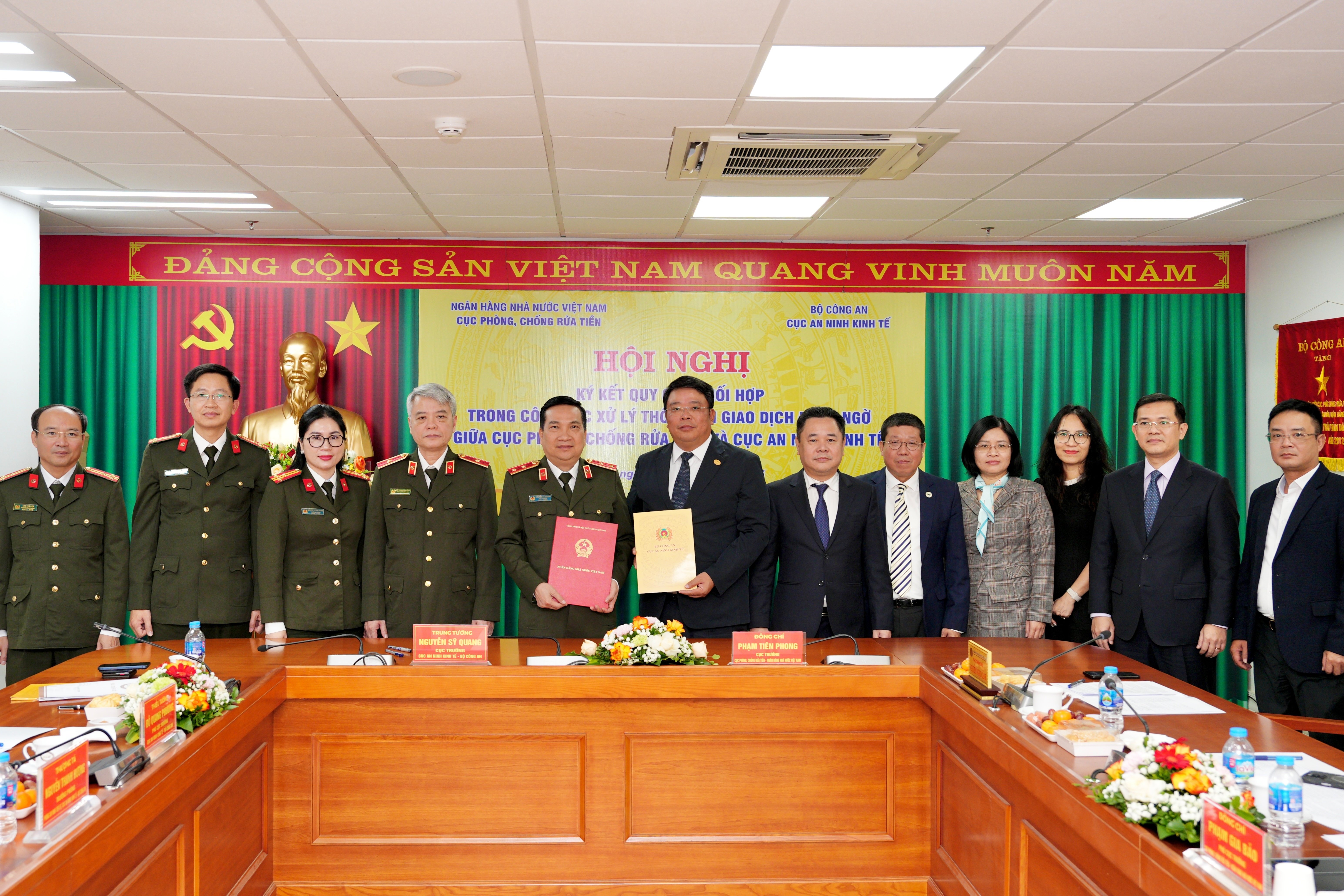 Tăng cường phối hợp trong xử lý thông tin giao dịch đáng ngờ