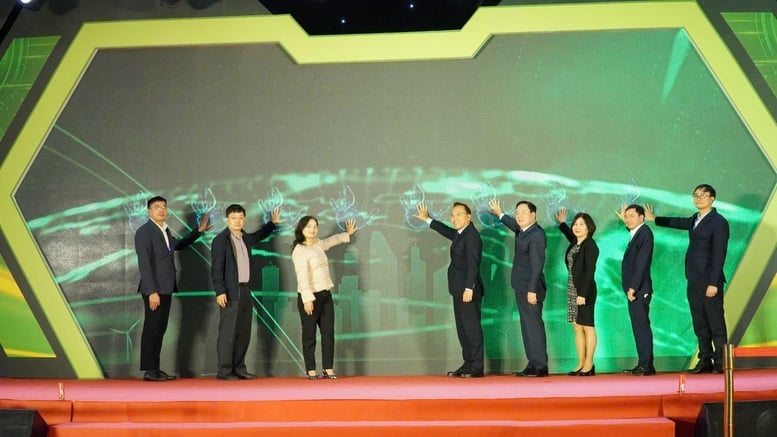 Hàng loạt giải pháp tiết kiệm điện tại Hội chợ triển lãm Thiết bị tiết kiệm năng lượng 2025- Ảnh 1.