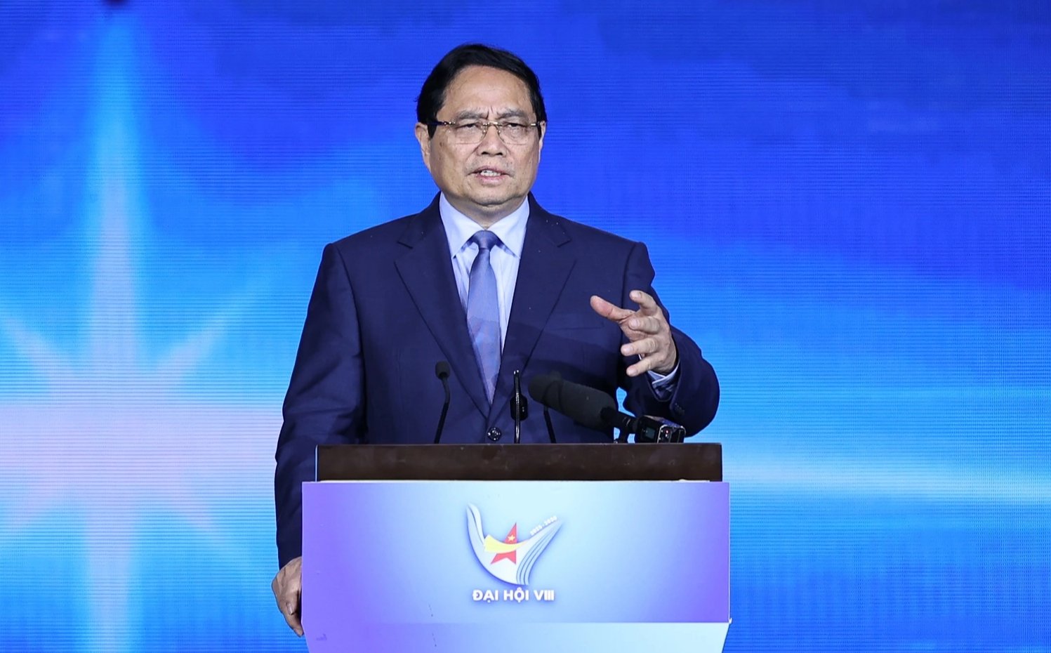 Thủ tướng: Doanh nhân trẻ phải đi đầu trong những lĩnh vực mới và khó - Ảnh 1.