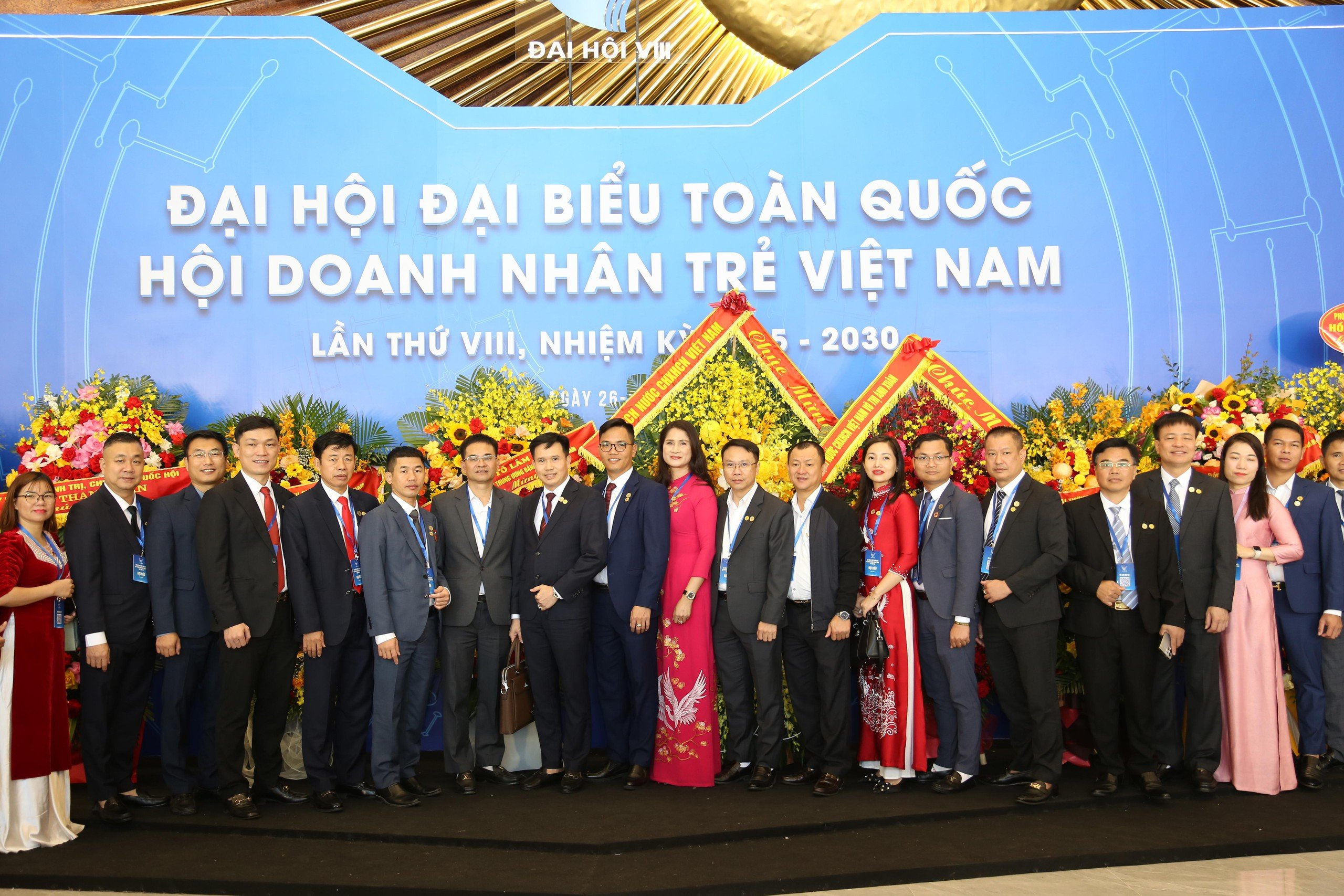 Thủ tướng: Doanh nhân trẻ phải đi đầu trong những lĩnh vực mới và khó - Ảnh 5.