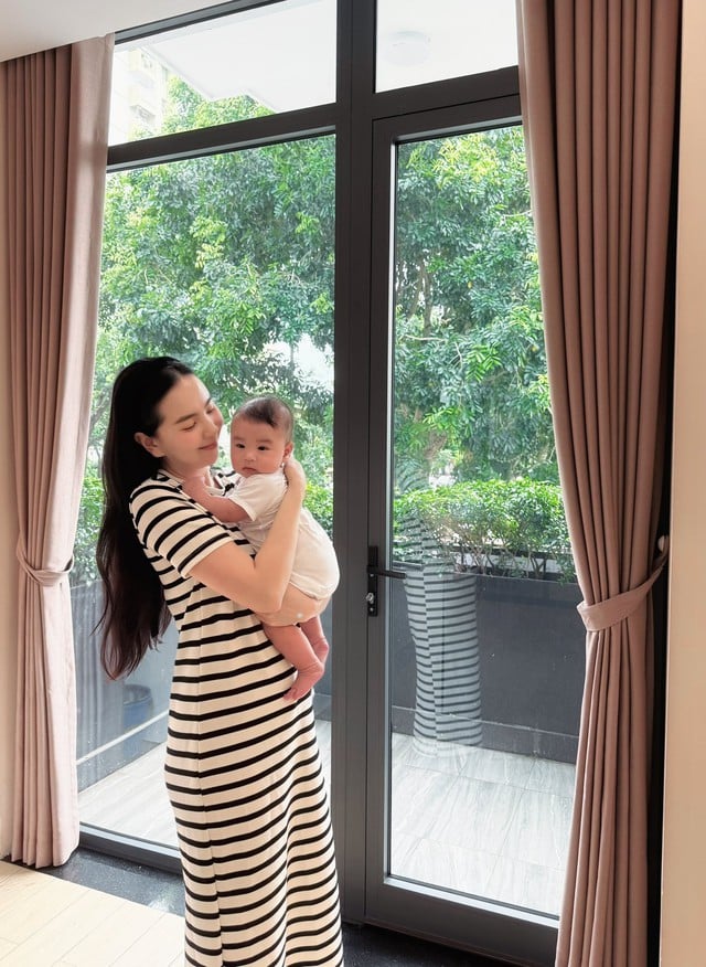 Sau 7 tháng sinh con, Mai Ngọc về dáng thon gọn khiến mẹ bỉm sữa ngưỡng mộ - Ảnh 2.