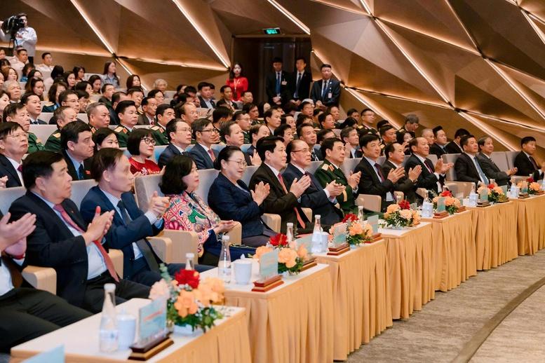 Chủ tịch nước Lương Cường dự Lễ kỷ niệm 50 năm Quốc khánh Lào- Ảnh 3.