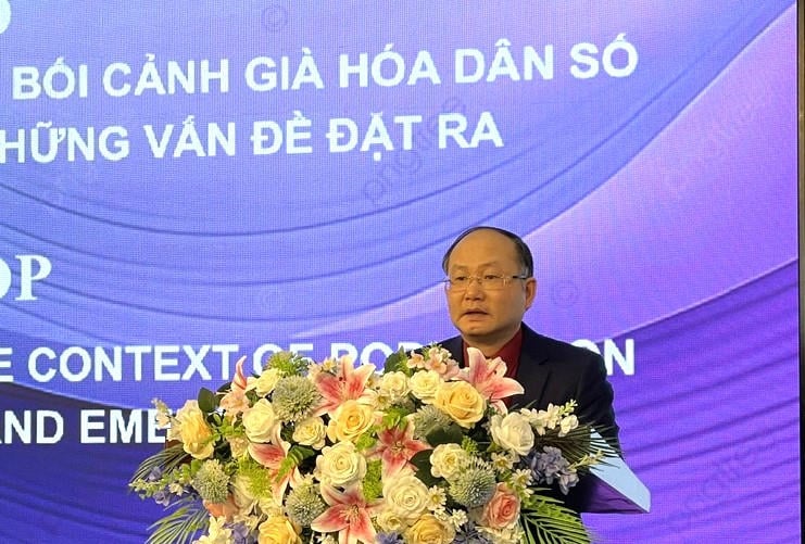 Associate Professor, Dr. Tuong Duy Kien, Director of the Institute of Human Rights, Ho Chi Minh National Academy of Politics, spoke at the Workshop.