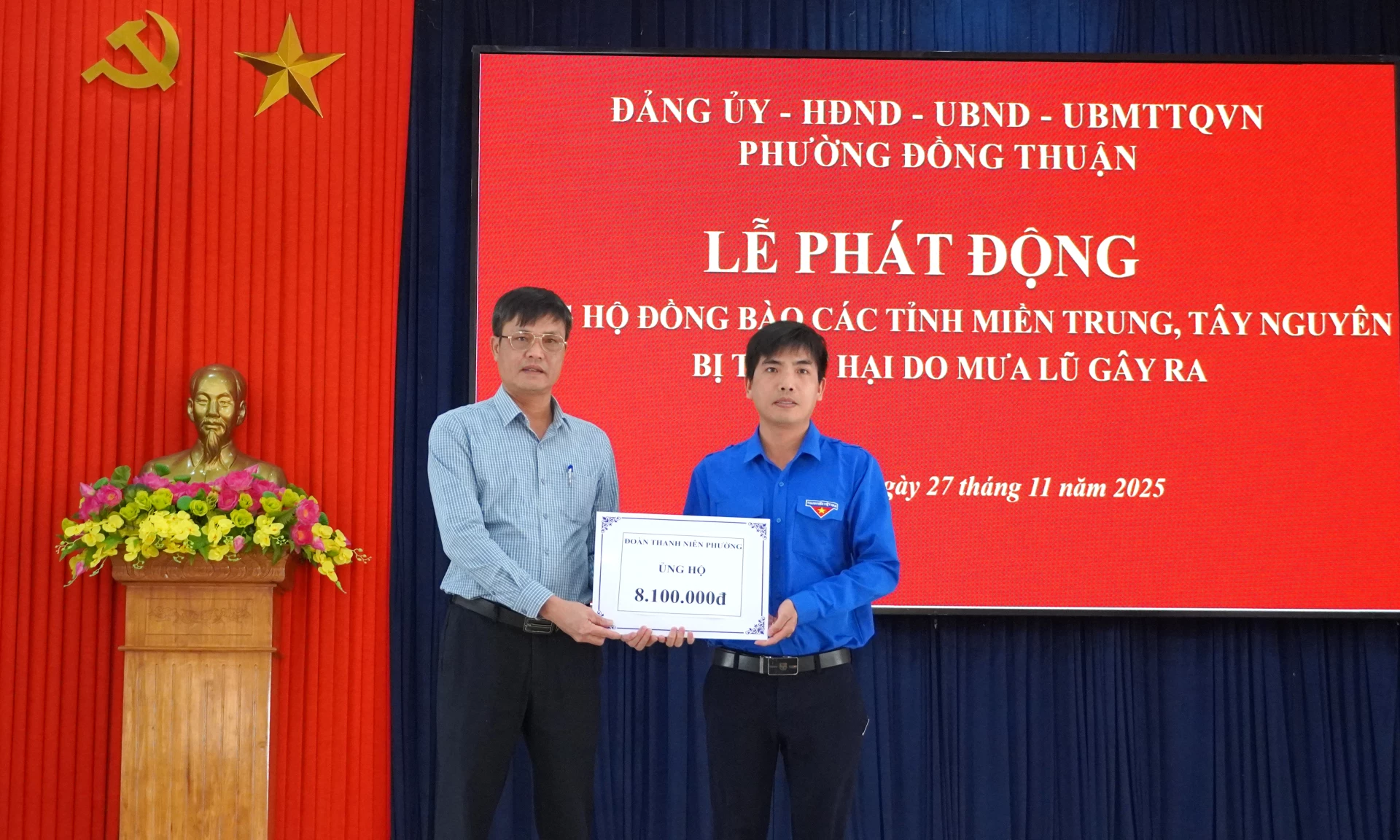 Vertreter von Behörden und Organisationen übergaben Gelder zur Unterstützung der Bevölkerung bei der Bewältigung der Folgen der Überschwemmungen. Foto: H.Tr.