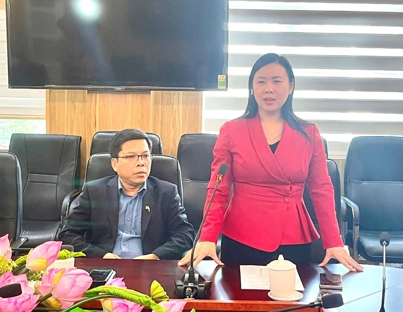 Lokale Einrichtungen und Organisationen leisten weiterhin Unterstützung für die Flutopfer in der Provinz Thanh Hoa.