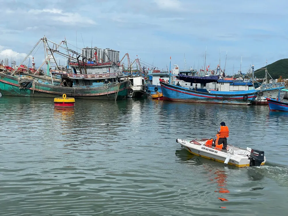 حظرت مقاطعة خانه هوا جميع أنشطة السفن والقوارب العاملة والمسافرة في البحر اعتبارًا من الساعة 7 صباحًا يوم 28 نوفمبر.