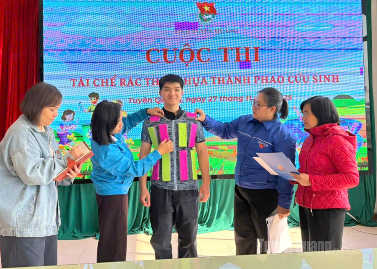 Organisasjonskomiteen vurderer bidragene.