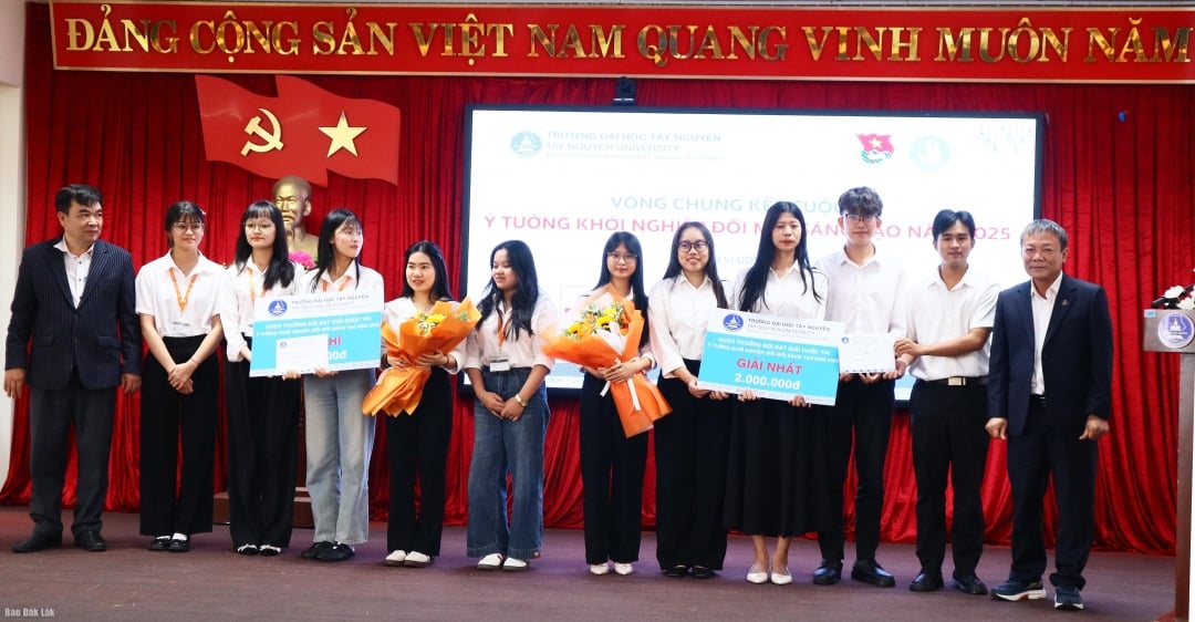 Organizatorzy przyznali uczestnikom pierwszą i drugą nagrodę.