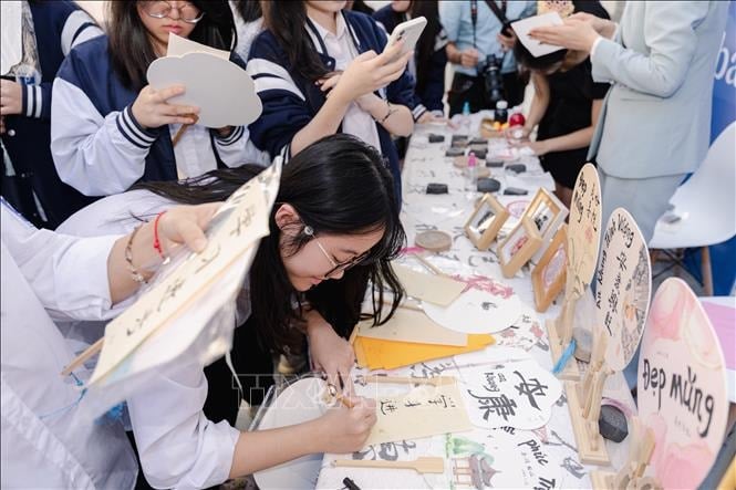 Подпись к фотографии