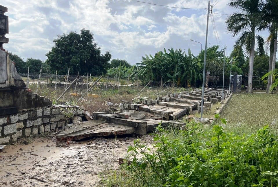 Khanh Hoa: ជួសជុល​ជា​បន្ទាន់​នូវ​ការ​ខូច​ខាត​បូជនីយដ្ឋាន​ជាតិ​បន្ទាប់​ពី​ទឹក​ជំនន់ - រូបថត ១