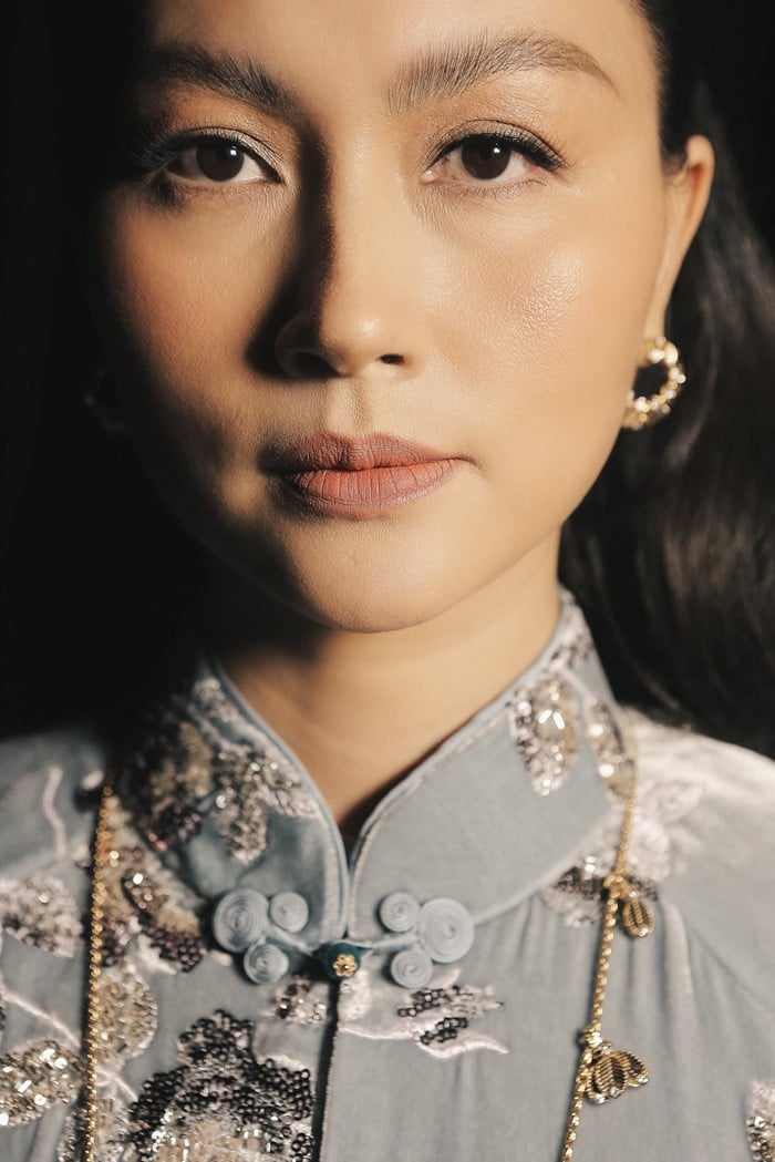 بواسطة اثنين من الين.jpg