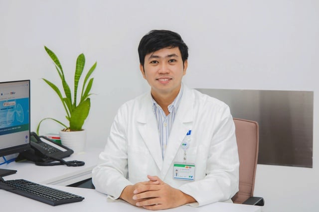 'Bít' mạch máu não bị rò, Bác sĩ FV cứu sống bệnh nhân đột quỵ nguy cấp- Ảnh 4.