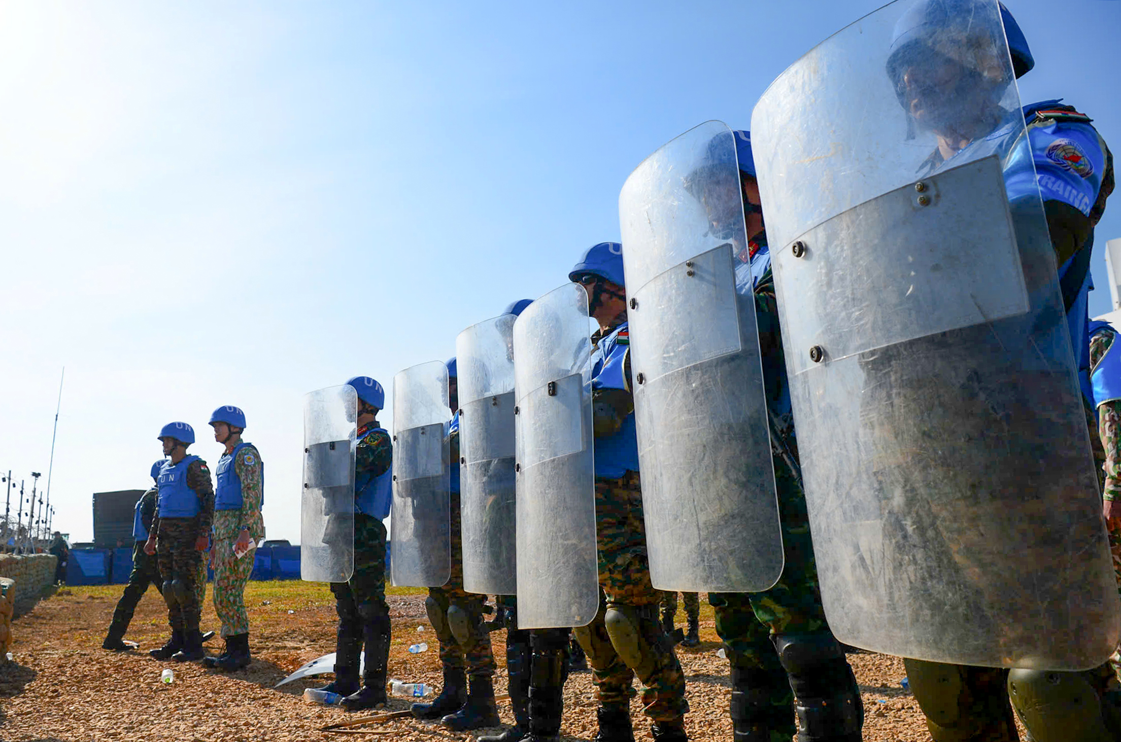 Truppe vietnamite e indiane conducono un'esercitazione di soccorso in caso di terremoto al VINBAX 2025 - Foto 11.