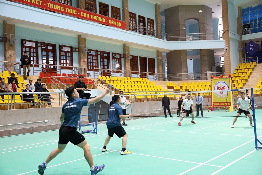 Plus de 700 entraîneurs et athlètes participent au Congrès sportif des agences gouvernementales de la province de Dien Bien - photo 3