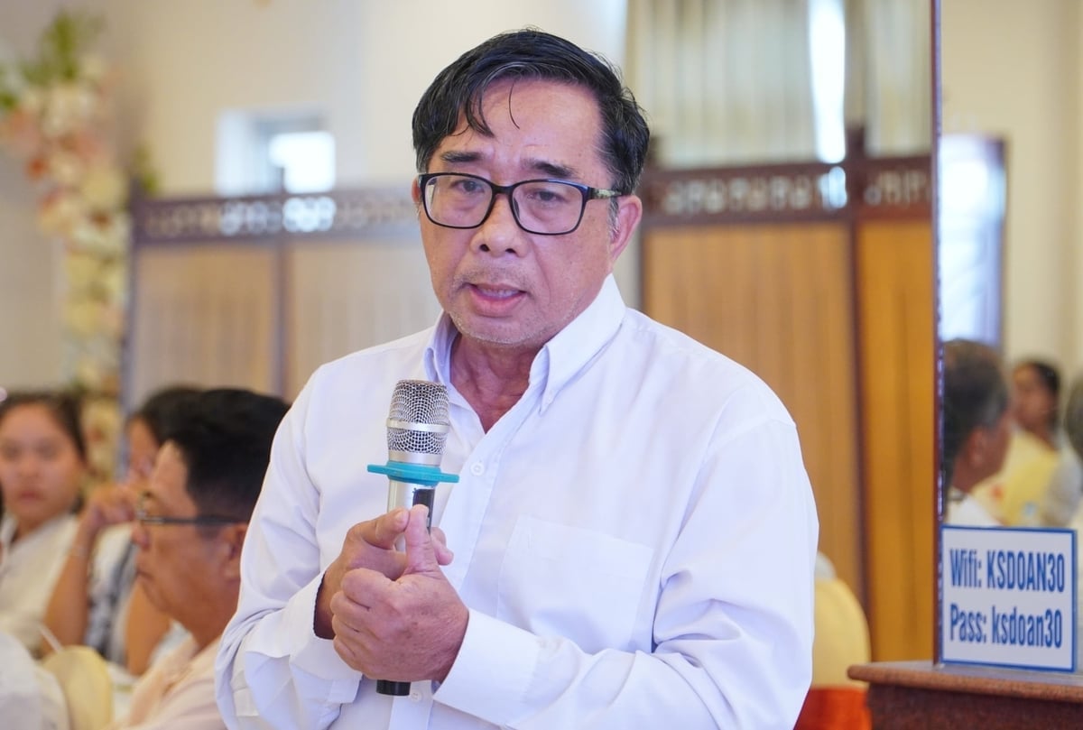 פרופסור חבר ד PGS.TS Lê Anh Tuấn đề xuất chính sách quản lý nước phù hợp trước tình trạng suy thoái đất ở vùng ĐBSCL. Ảnh: Kim Anh.