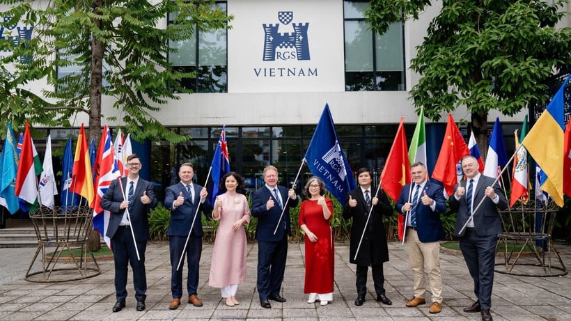 ตัวแทนโรงเรียนนานาชาติดีเด่นเข้าร่วมงาน Tes Awards for International Schools 2025 (ที่มา: Tes Awards for International Schools 2025)