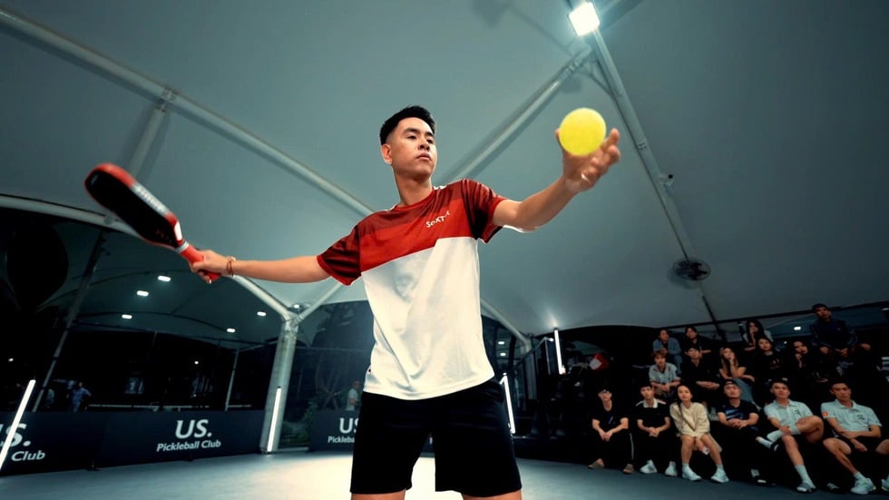 Cùng cựu tay vợt số 1 miền Bắc Đắc Tiến mang tinh thần dân tộc vào pickleball - Ảnh 1.