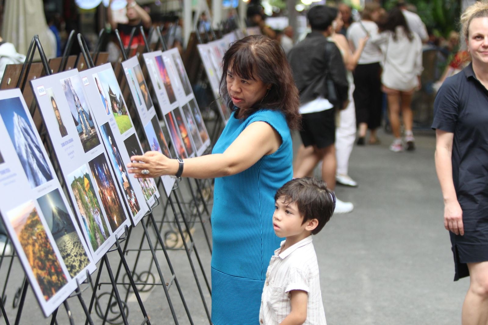 Підпис до фотографії